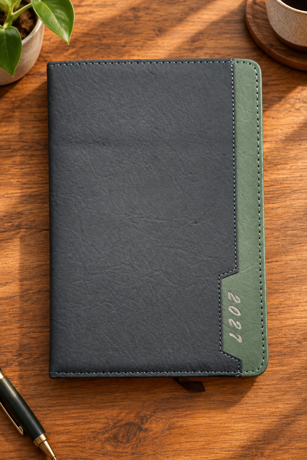 Agenda Diaria Ejecutiva 2027 (Mod 8) 4 colores (Caja con 40 piezas surtidas)